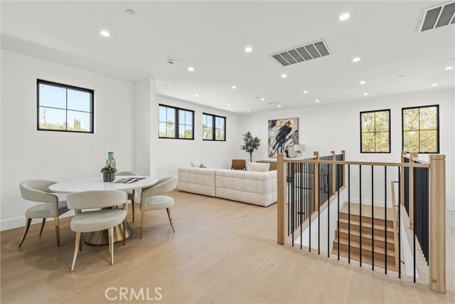 Detail Gallery Image 38 of 51 For 5258 Lemona Ave, Sherman Oaks,  CA 91411 - 4 Beds | 5 Baths
