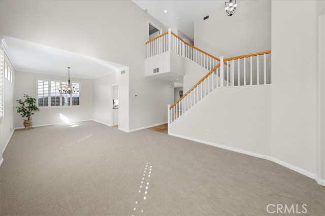 20104 Gina Court, Saugus CA: https://media.crmls.org/medias/1426f5c8-2f8f-424d-a476-ef7ef0e63dc9.jpg