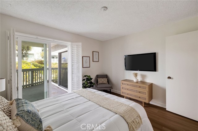 660 The Village, Redondo Beach, California 90277, 1 Bedroom Bedrooms, ,1 BathroomBathrooms,Residential,For Sale,The Village,SB24183002