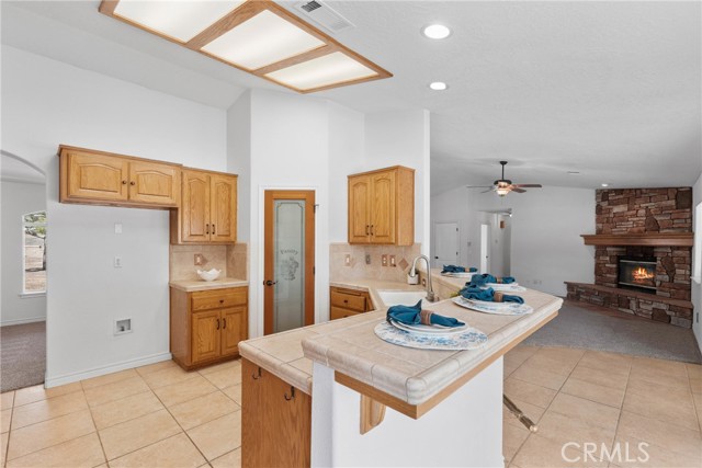 Detail Gallery Image 16 of 43 For 9153 Kittering Rd, Oak Hills,  CA 92344 - 4 Beds | 2 Baths