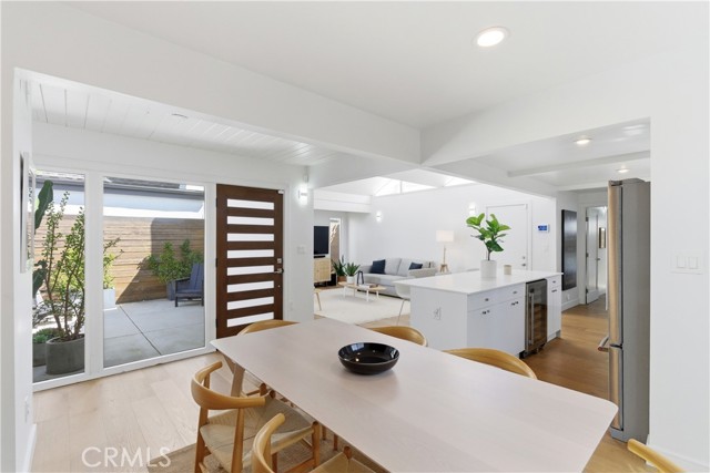 Detail Gallery Image 7 of 36 For 258 Walnut, Newport Beach,  CA 92663 - 3 Beds | 2 Baths