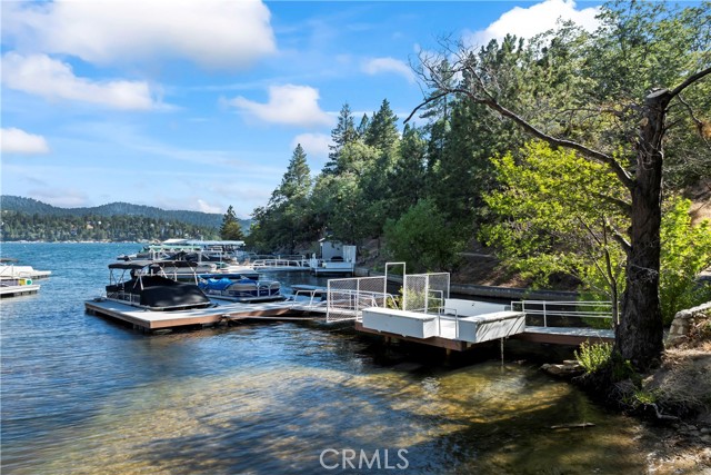 72 N Winter Harbor Cove #C, Lake Arrowhead, CA 92352