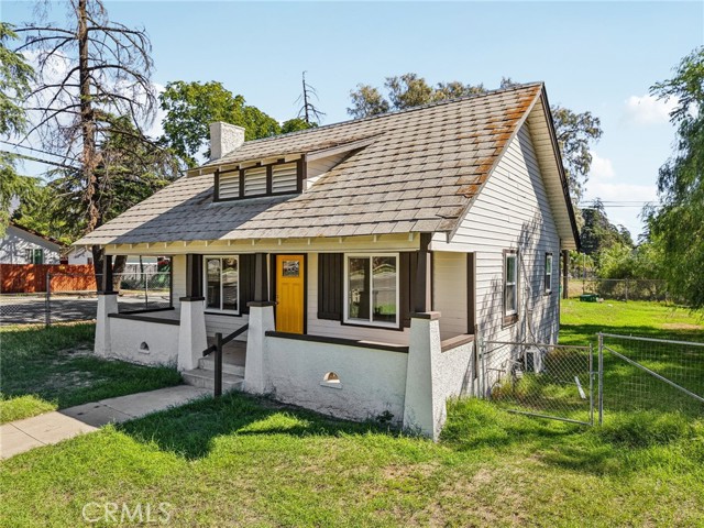 Detail Gallery Image 2 of 43 For 182 N 4 St, Banning,  CA 92220 - 2 Beds | 1 Baths