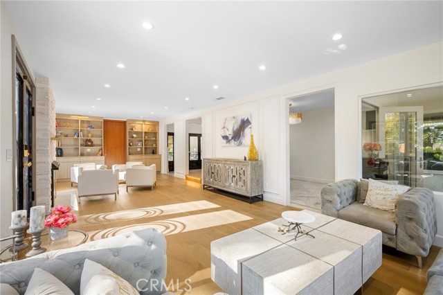 Detail Gallery Image 12 of 70 For 2065 E Altadena, Altadena,  CA 91001 - 7 Beds | 9 Baths