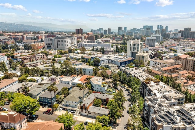 11053 Strathmore Drive, Westwood - Century City CA: https://media.crmls.org/medias/14292f63-760c-42ab-a993-a480ad9e46c7.jpg
