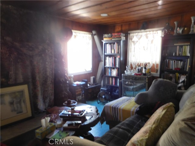 12861 Lakeview Drive, Clearlake Oaks CA: https://media.crmls.org/medias/142ab1f7-fd9e-4b6b-beb2-904675657dbb.jpg