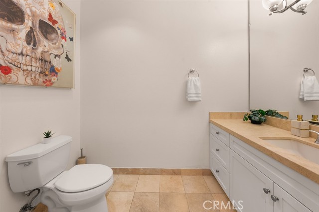 Detail Gallery Image 16 of 19 For 11115 Acama St #305,  Studio City,  CA 91602 - 3 Beds | 2/1 Baths