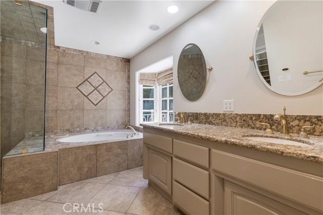 Detail Gallery Image 25 of 33 For 4525 Vista De Oro Ave, Woodland Hills,  CA 91364 - 5 Beds | 4/2 Baths