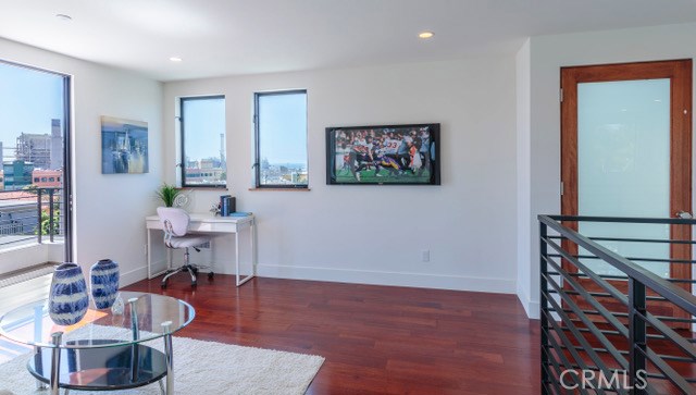 521 Gertruda, Redondo Beach, California 90277, 3 Bedrooms Bedrooms, ,3 BathroomsBathrooms,Residential,Sold,Gertruda,PV17159971