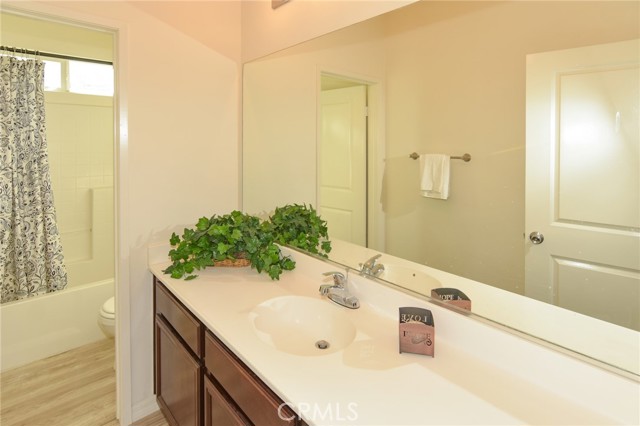 Detail Gallery Image 33 of 52 For 2064 Radiant Cir, San Jacinto,  CA 92582 - 5 Beds | 2/1 Baths