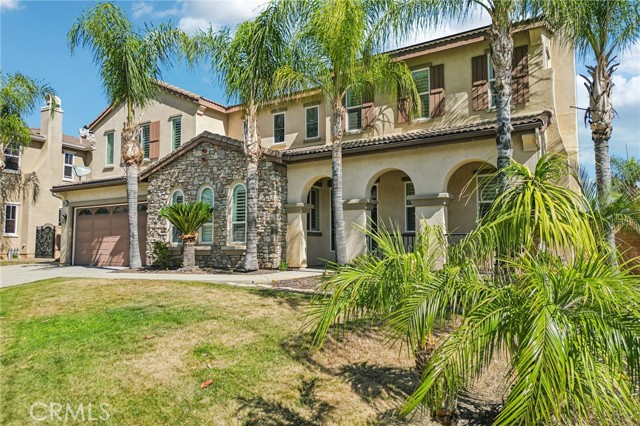 Detail Gallery Image 2 of 68 For 8622 Edelweiss, Corona,  CA 92883 - 5 Beds | 4/1 Baths