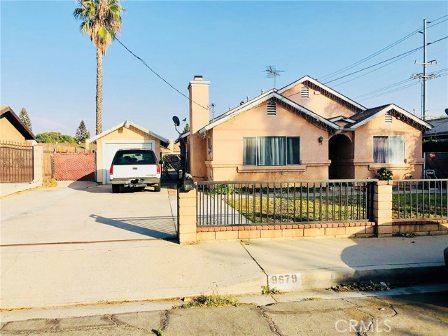 9679 Acacia Ave, Fontana, CA 92335