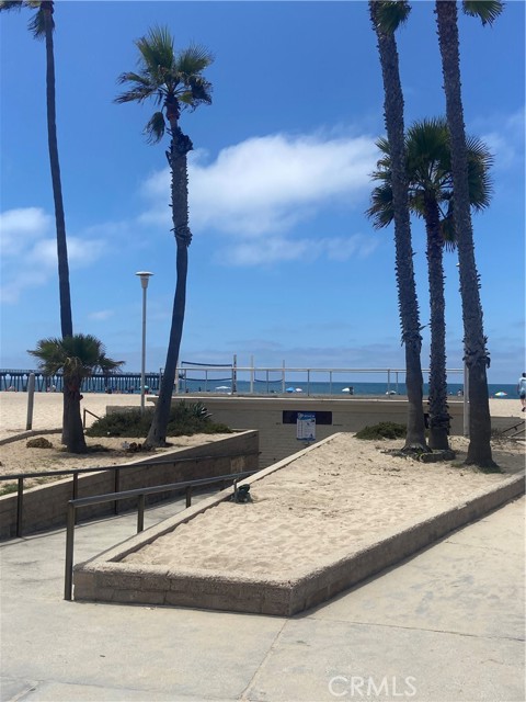 1300 The Strand, Hermosa Beach, California 90254, 1 Bedroom Bedrooms, ,1 BathroomBathrooms,Residential,Sold,The Strand,SB22165958