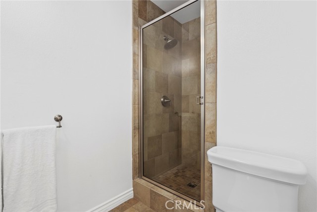 Detail Gallery Image 19 of 44 For 4410 Canoga Dr, Woodland Hills,  CA 91364 - 4 Beds | 3 Baths