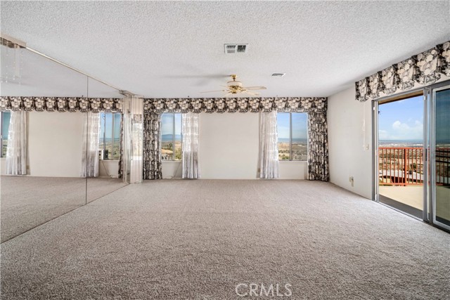 Detail Gallery Image 34 of 55 For 36421 Oliver, Palmdale,  CA 93551 - 3 Beds | 3 Baths