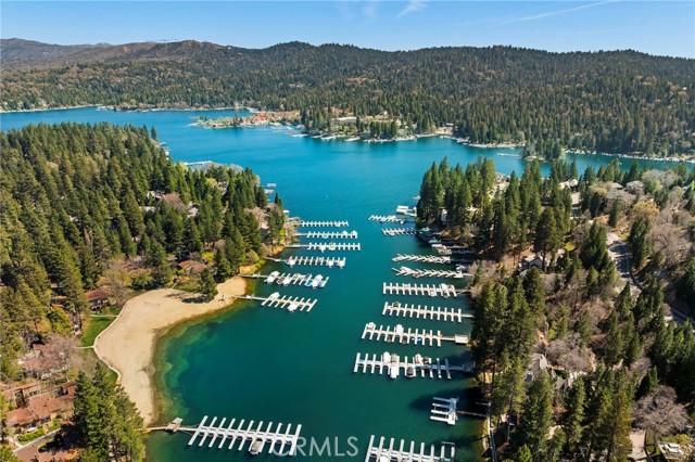 Detail Gallery Image 37 of 44 For 447 Bay View Dr, Lake Arrowhead,  CA 92352 - 4 Beds | 3 Baths