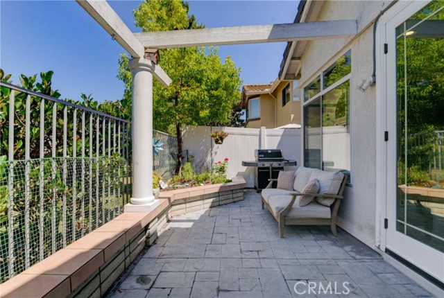 5160 Caminito Exquisito, San Diego CA: https://media.crmls.org/medias/1431e9d7-3382-4d9b-8db2-dc0aa499e5de.jpg