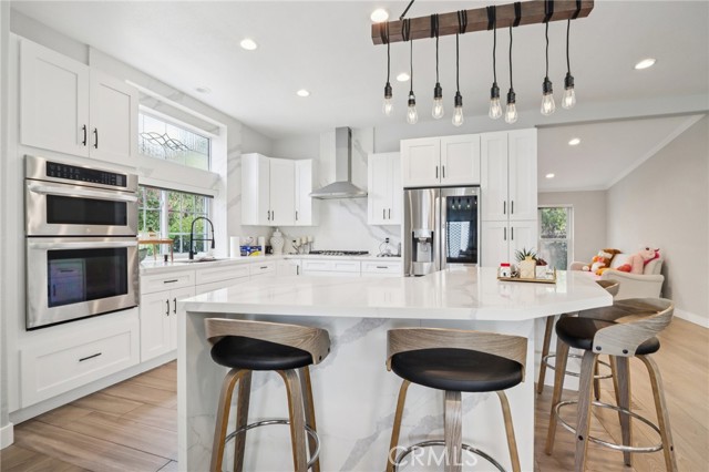 Detail Gallery Image 11 of 75 For 18320 Ingomar St, Reseda,  CA 91335 - – Beds | – Baths