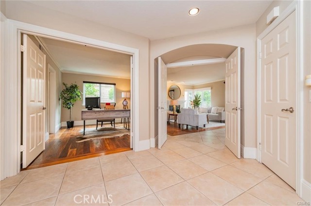 Detail Gallery Image 13 of 29 For 26941 Pembroke Ln, Lake Forest,  CA 92630 - 4 Beds | 3 Baths