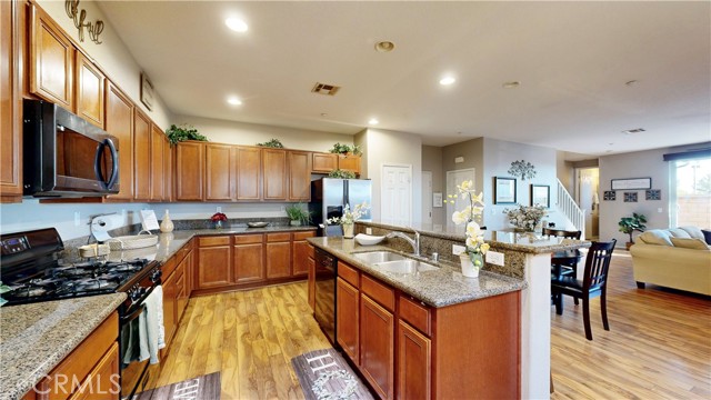 Detail Gallery Image 10 of 29 For 10375 Church, Rancho Cucamonga,  CA 91730 - 3 Beds | 2/1 Baths