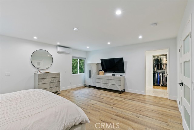 Detail Gallery Image 28 of 43 For 24411 Highlander Rd, West Hills,  CA 91307 - 5 Beds | 2/1 Baths