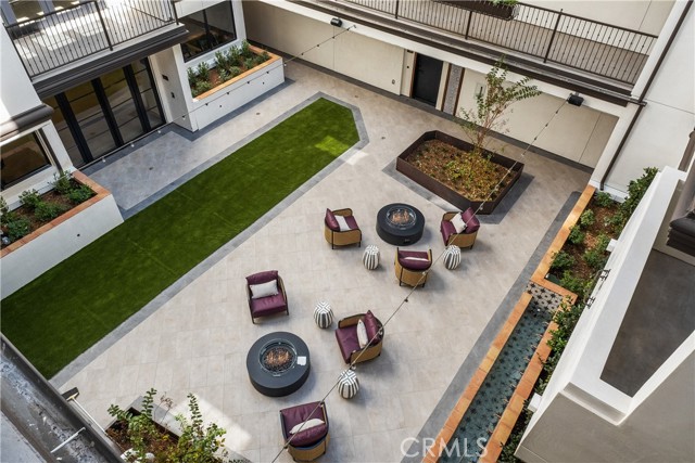 Detail Gallery Image 29 of 34 For 1333 S Orange Grove Ave #304,  Los Angeles,  CA 90019 - 2 Beds | 2 Baths