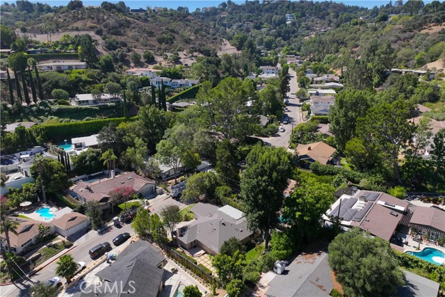 Detail Gallery Image 33 of 33 For 3629 Loadstone Dr, Sherman Oaks,  CA 91403 - 3 Beds | 2 Baths