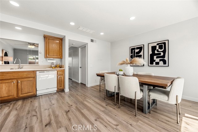 Image 12 of 30 For 25885 Trabuco Road 169