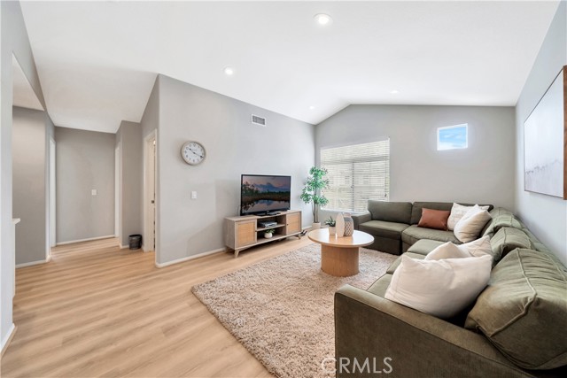 Detail Gallery Image 30 of 59 For 35 Rimani Dr, Mission Viejo,  CA 92692 - 4 Beds | 3 Baths