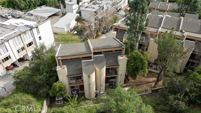 Detail Gallery Image 37 of 41 For 1881 Alpha Rd #17,  Glendale,  CA 91208 - 2 Beds | 3 Baths