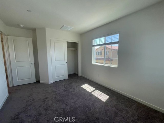 Detail Gallery Image 6 of 16 For 12712 Ironstone Way, Moreno Valley,  CA 92555 - 3 Beds | 2/1 Baths