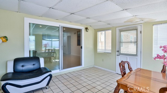 17475 Santa Lucia Street, Fountain Valley CA: https://media.crmls.org/medias/1439dda3-847b-4a0d-b830-e582e8178429.jpg
