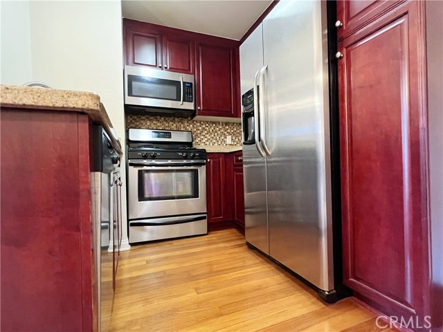 Detail Gallery Image 17 of 27 For 21520 Burbank Bld #210,  Woodland Hills,  CA 91367 - 1 Beds | 1 Baths