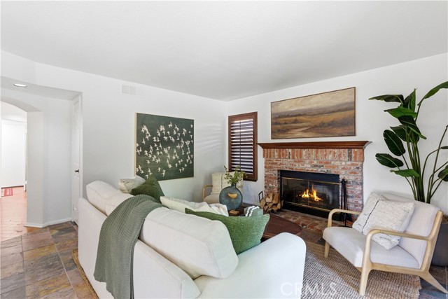 Detail Gallery Image 10 of 38 For 5750 Sugar Pine Dr, Yorba Linda,  CA 92886 - 4 Beds | 3 Baths