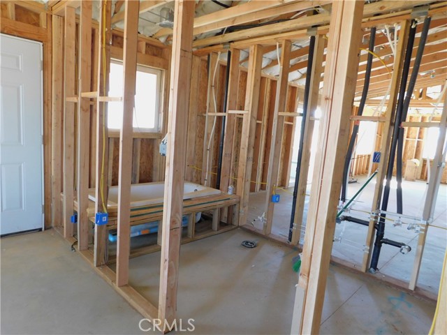 Detail Gallery Image 13 of 19 For 15123 Aspen St, Hesperia,  CA 92345 - 4 Beds | 2/1 Baths