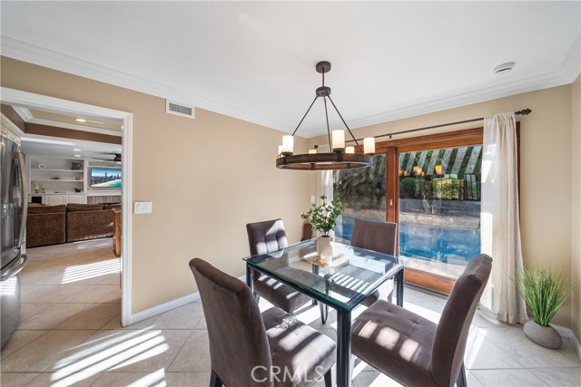 Detail Gallery Image 10 of 42 For 20531 Paisley Ln, Huntington Beach,  CA 92646 - 4 Beds | 3 Baths