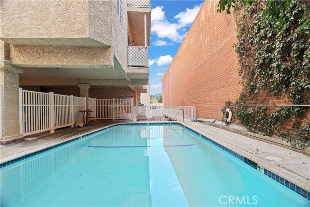 Detail Gallery Image 36 of 45 For 5135 Zelzah Ave #201,  Encino,  CA 91316 - 2 Beds | 2 Baths