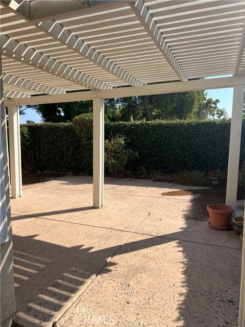 26 Alderbrook, Irvine CA: https://media.crmls.org/medias/143c26b6-b21c-4b2b-bd79-3094476d20b7.jpg