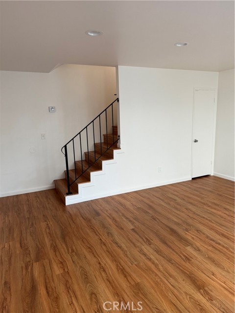 Detail Gallery Image 2 of 9 For 8624 Imperial Hwy #101,  Downey,  CA 90242 - 2 Beds | 1/1 Baths