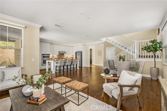 Detail Gallery Image 8 of 41 For 112 Mangrove Banks, Irvine,  CA 92620 - 4 Beds | 3 Baths