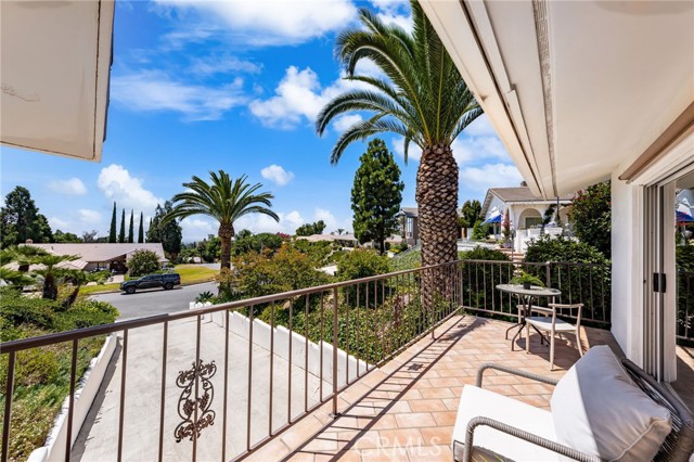 2525 Jonquil Drive, Upland CA: https://media.crmls.org/medias/143e24df-180a-44cf-8504-49cb9920308d.jpg