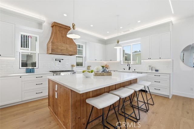 Detail Gallery Image 14 of 41 For 617 N Irena Ave a,  Redondo Beach,  CA 90277 - 4 Beds | 3/1 Baths