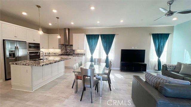 102 Sculpture, Irvine CA: https://media.crmls.org/medias/143ea9be-c660-4ba8-8dd3-29d612e6155b.jpg