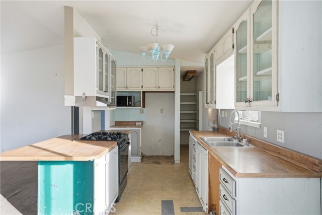 Detail Gallery Image 8 of 23 For 232 Robles Pl, Arroyo Grande,  CA 93420 - 3 Beds | 3 Baths