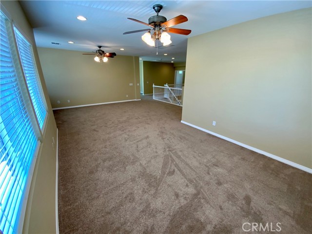 Detail Gallery Image 13 of 38 For 33921 Verbena Ave, Murrieta,  CA 92563 - 5 Beds | 3/1 Baths