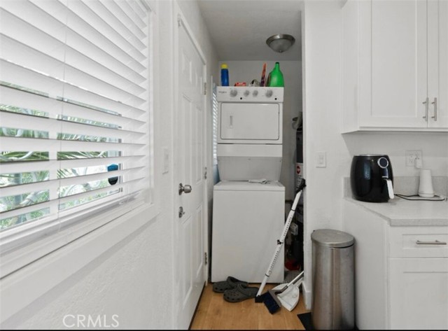 Detail Gallery Image 8 of 10 For 9816 S Hoover St, Los Angeles,  CA 90044 - 1 Beds | 1 Baths