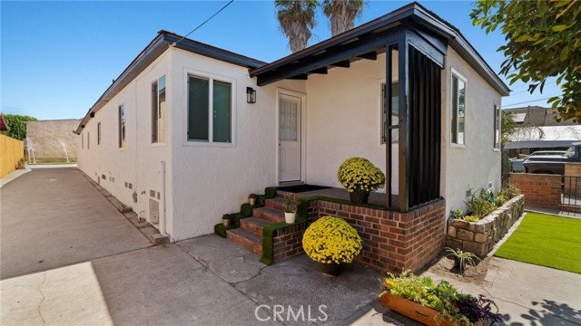 Detail Gallery Image 7 of 53 For 1012 Lord St, Los Angeles,  CA 90033 - 5 Beds | 2/1 Baths