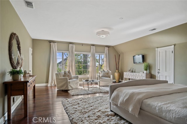 Detail Gallery Image 37 of 74 For 1020 Hillcroft Rd, Glendale,  CA 91207 - 6 Beds | 4/2 Baths