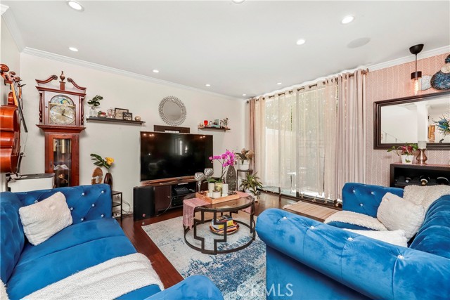 Detail Gallery Image 10 of 29 For 20937 Judah Ln, Newhall,  CA 91321 - 3 Beds | 2/1 Baths