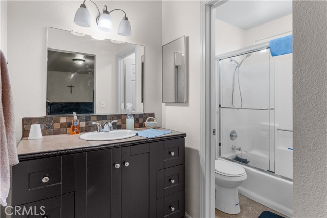 15419 Wichita Road, Apple Valley CA: https://media.crmls.org/medias/1444e6ba-c944-464b-8215-8f2ac2de4f81.jpg